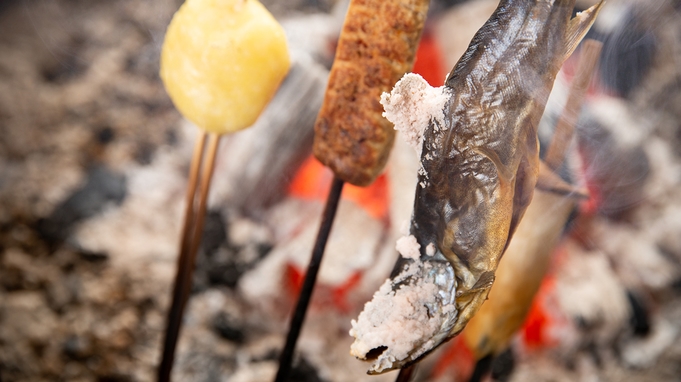 【全4室の湯宿】〜全個室食・温泉貸切時間あり〜熱々ふっくら里山の恵み♪囲炉裏テーブルde炭火焼プラン